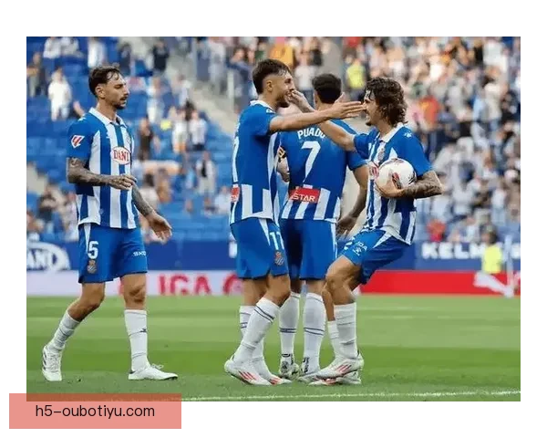 奥维耶多赫罗纳战卡尔莫洛佩斯首发